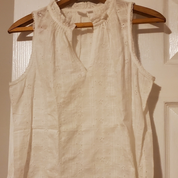 Gap sleeveless blouse - Picture 2 of 3